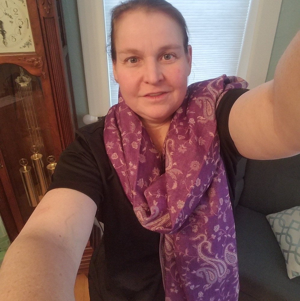 Meet your Posher, Stacy